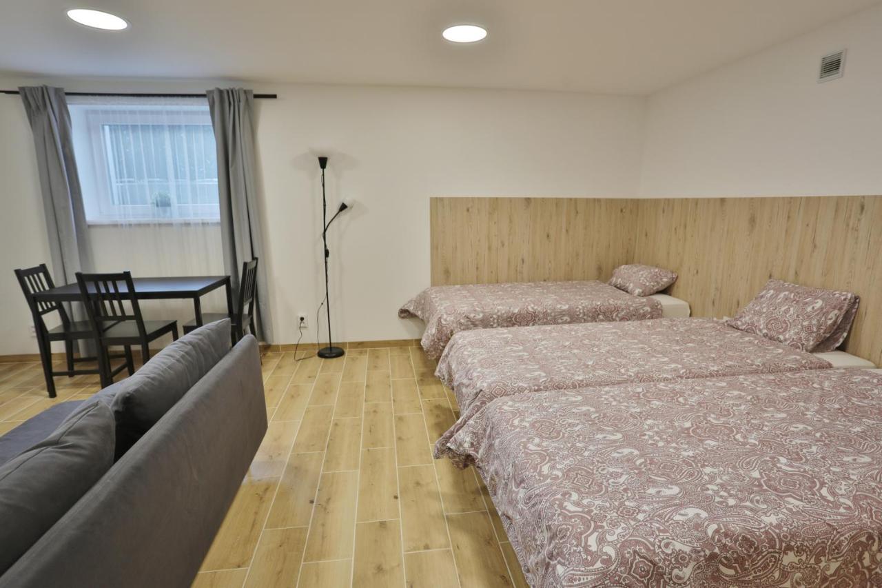 River Park Apartments Ukmergė Esterno foto